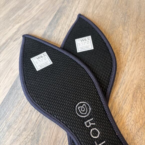 Rothy's Red Apple Honeycomb Knit Point Flat Shoes Women's Size 6.5 - Picture 9 of 12